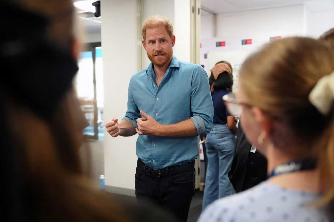 Prince Harry praises Australia's leadership on social media ban as Meghan tells of online bullying