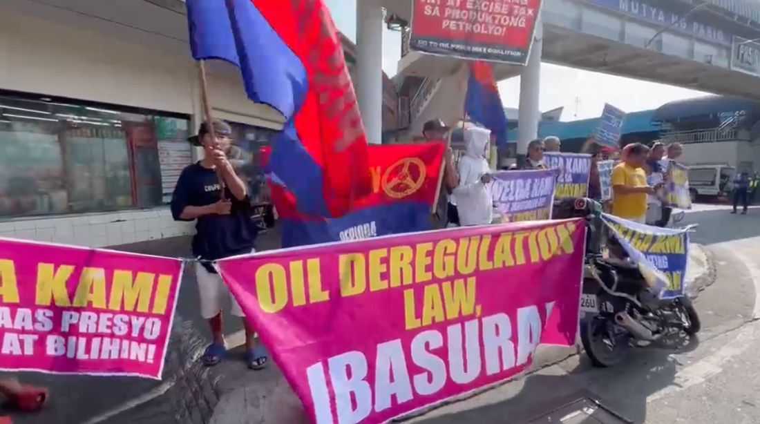 PISTON-NCR holds protest at Pasig Mega Market; slams gov't service contracting program