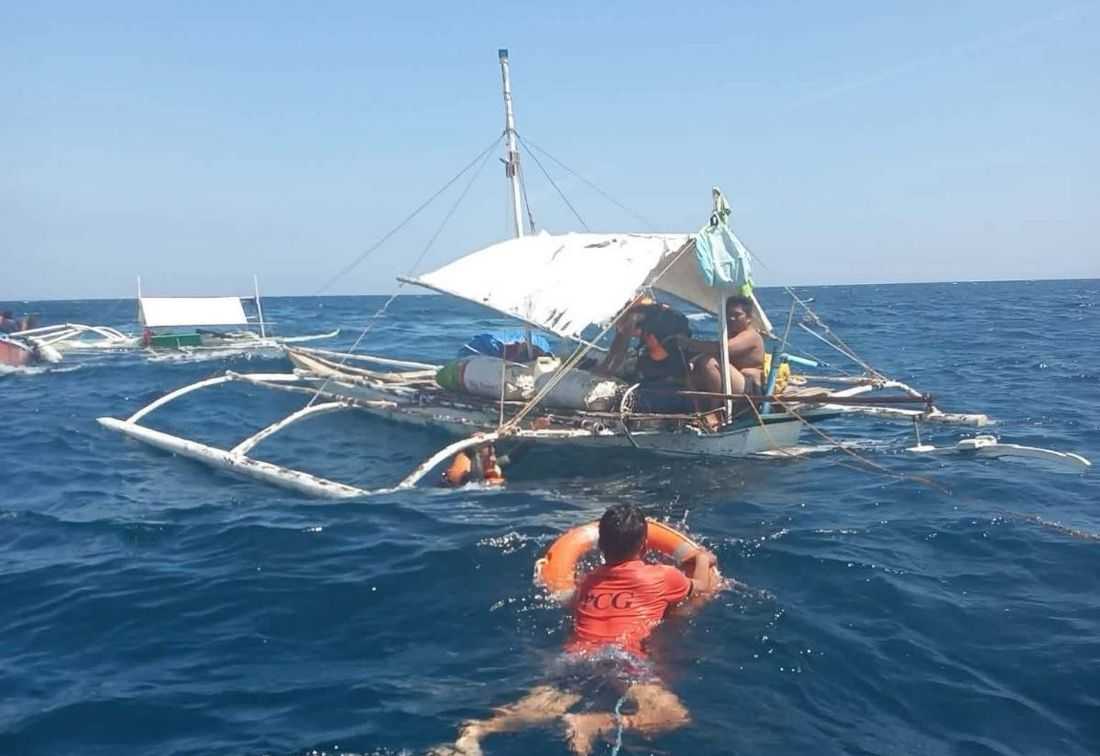 PCG rescues 7 passengers after motorbanca sinks off Bohol–Southern Leyte waters