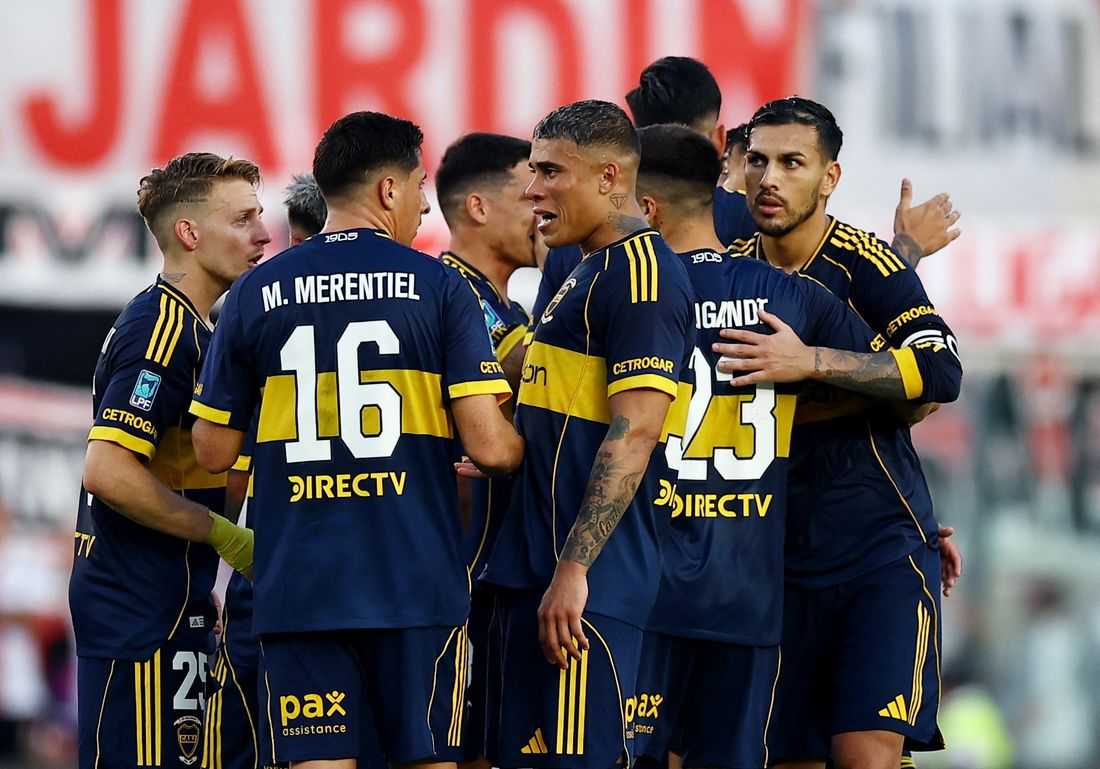 Soccer-Paredes penalty seals Boca Superclasico win at River