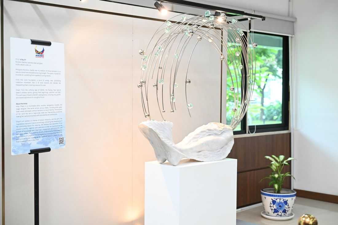 PH donates commemorative sculpture to ASEAN Secretariat as part of PH’s Chairship – DFA