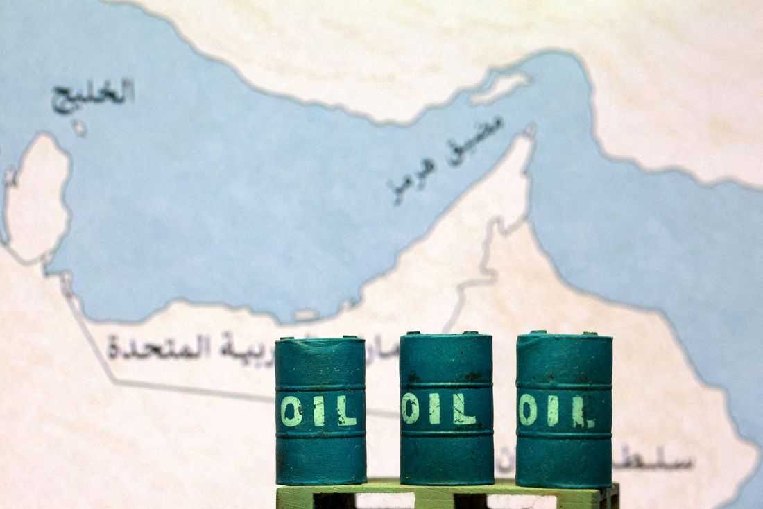 Tankers exit Gulf via Strait of Hormuz as US-Iran talks begin
