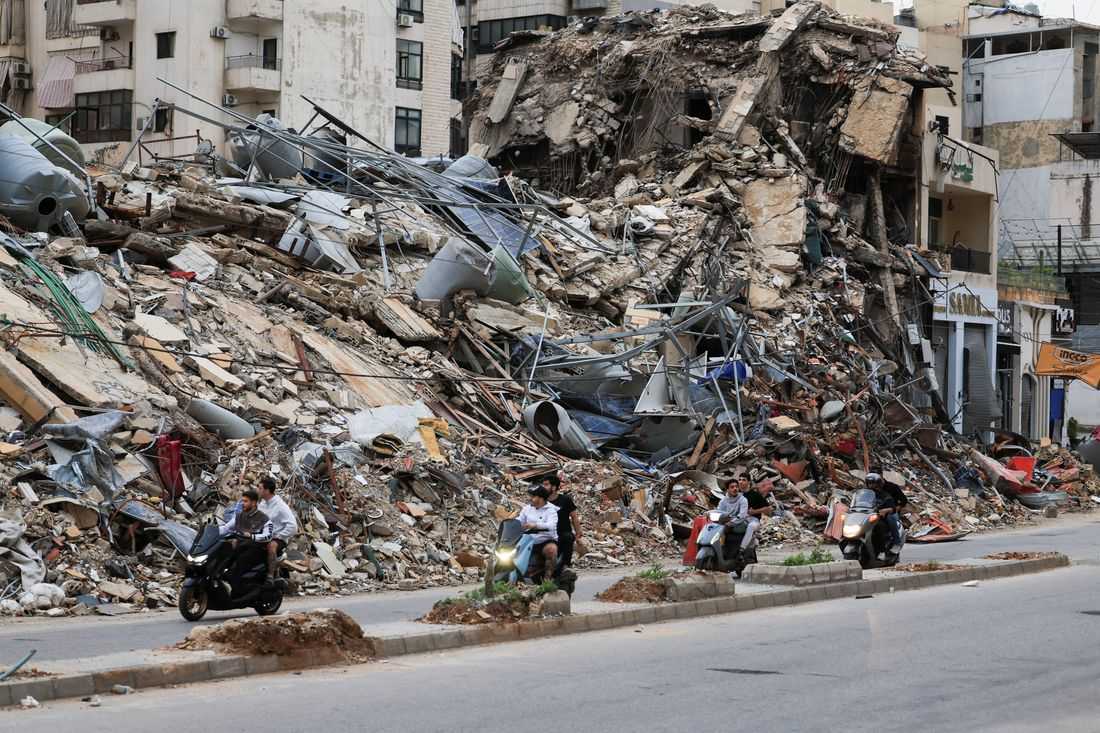 Iran reopens Strait of Hormuz, but says U.S. must end naval blockade