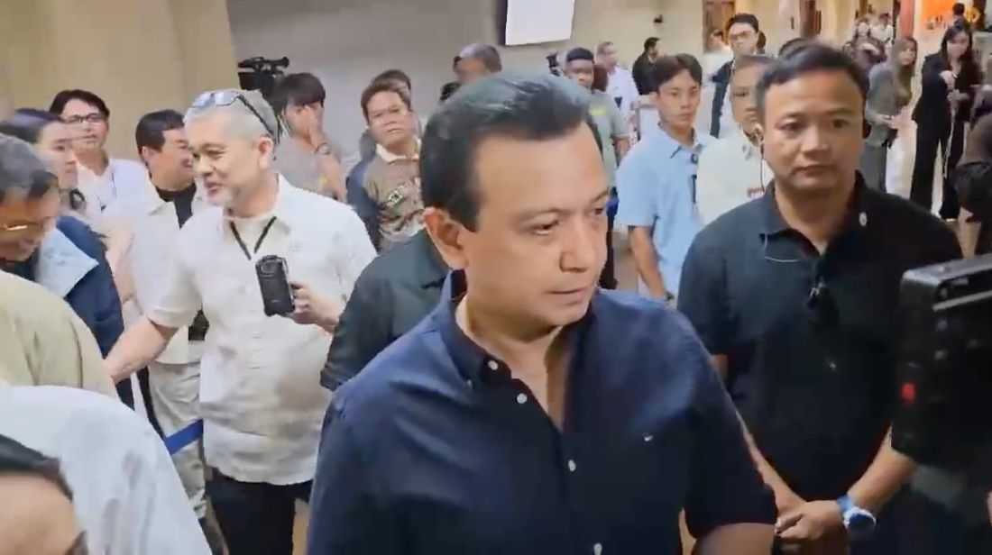 Trillanes waiting to serve Bato dela Rosa his ICC arrest warrant: ‘Ako daw magpoposas sa kanya’