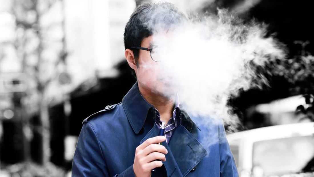 Online, text messaging promotions of nicotine products spark Senate scrutiny on ad loopholes