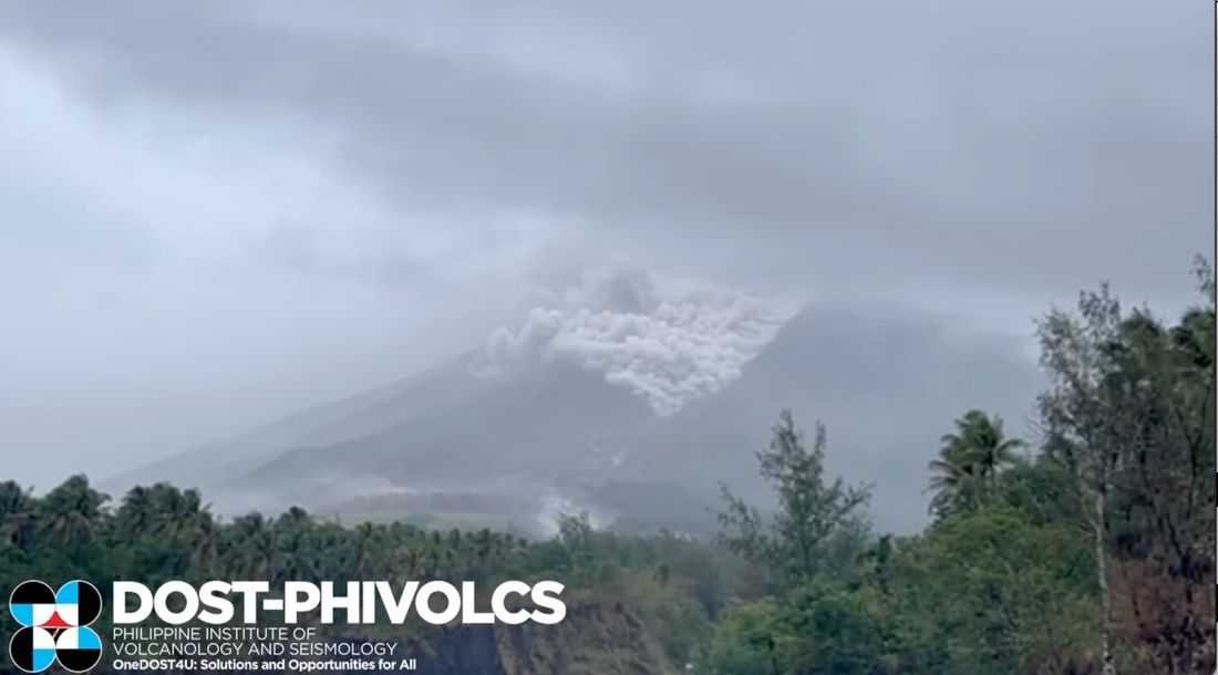 Mayon logs 290 rockfalls, 30 volcanic quakes; Alert Level 3 remains