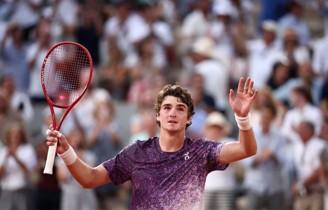 Tennis-Teen sensation Fonseca comes of age by taming Djokovic at French Open