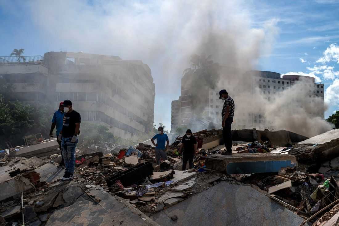 Venezuela quake death toll reaches 1,450 as rescue work goes on