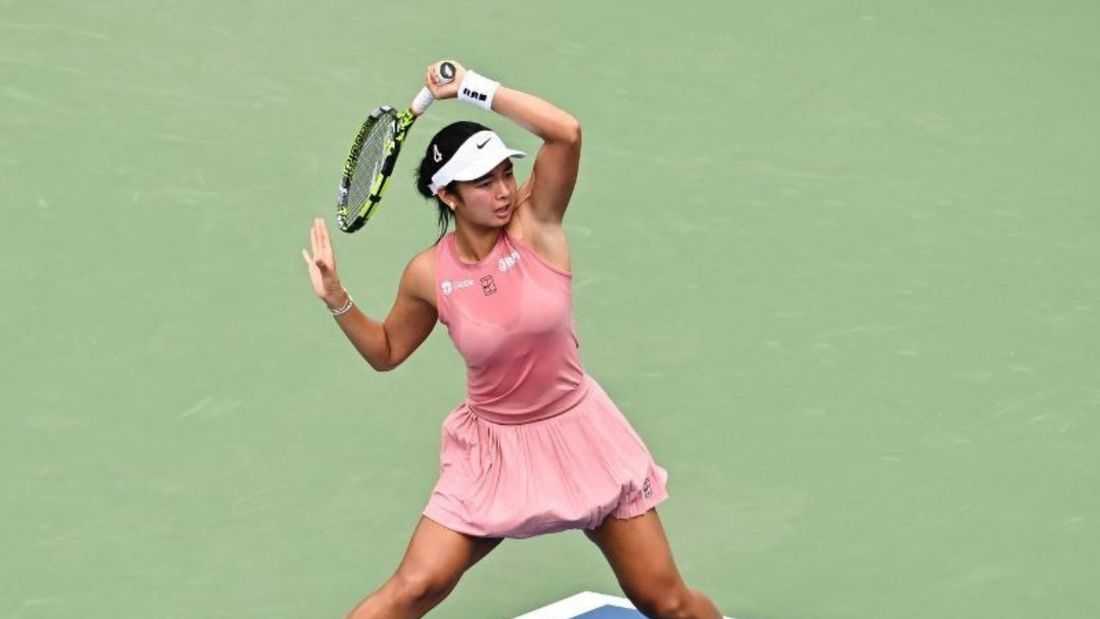 Top-seeded Eala dismantles Hon, advances to Birmingham Open Round of 16
