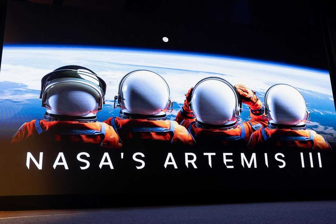 NASA taps US, Italian astronauts for Artemis mission with SpaceX, Blue Origin mooncraft