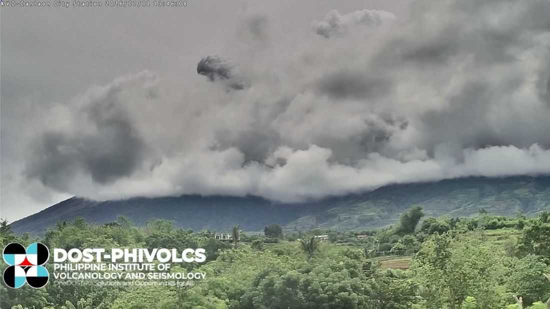 Kanlaon emits ash anew, Alert Level 2 remains in effect