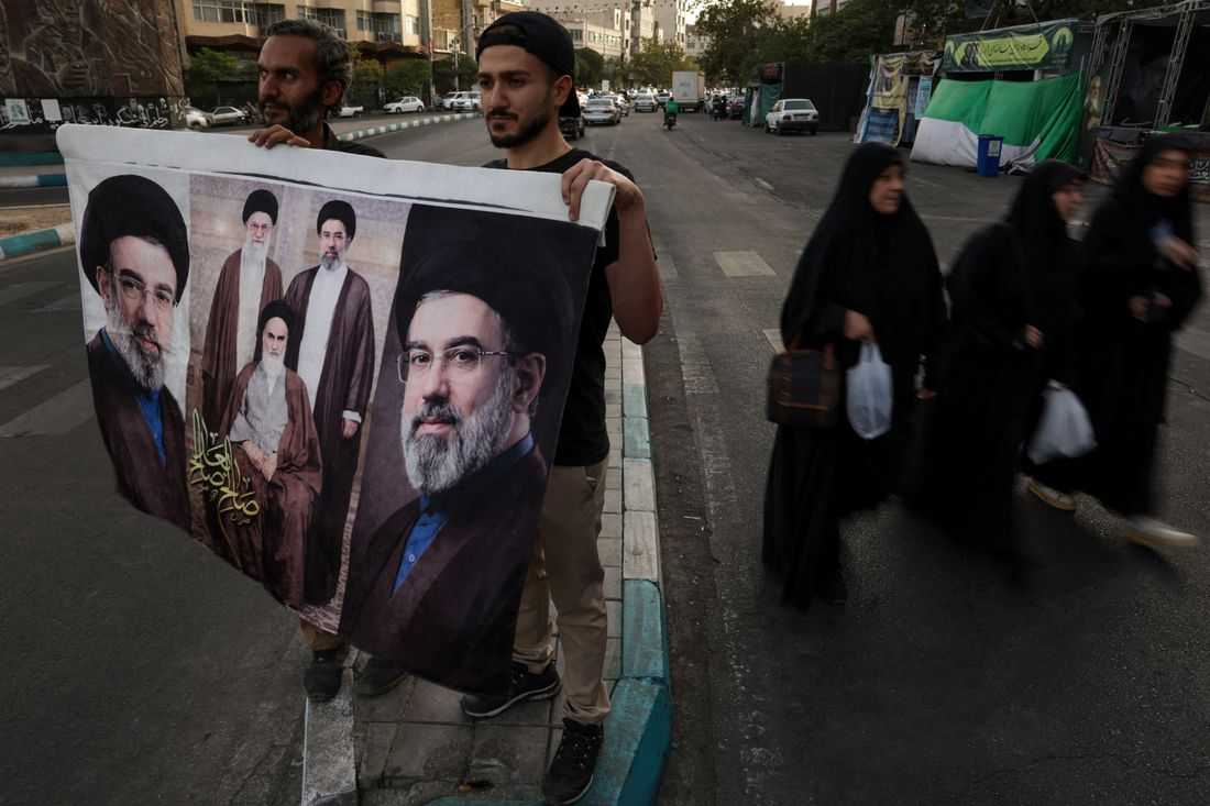 Iran prepares to bury slain supreme leader with week of mass mourning