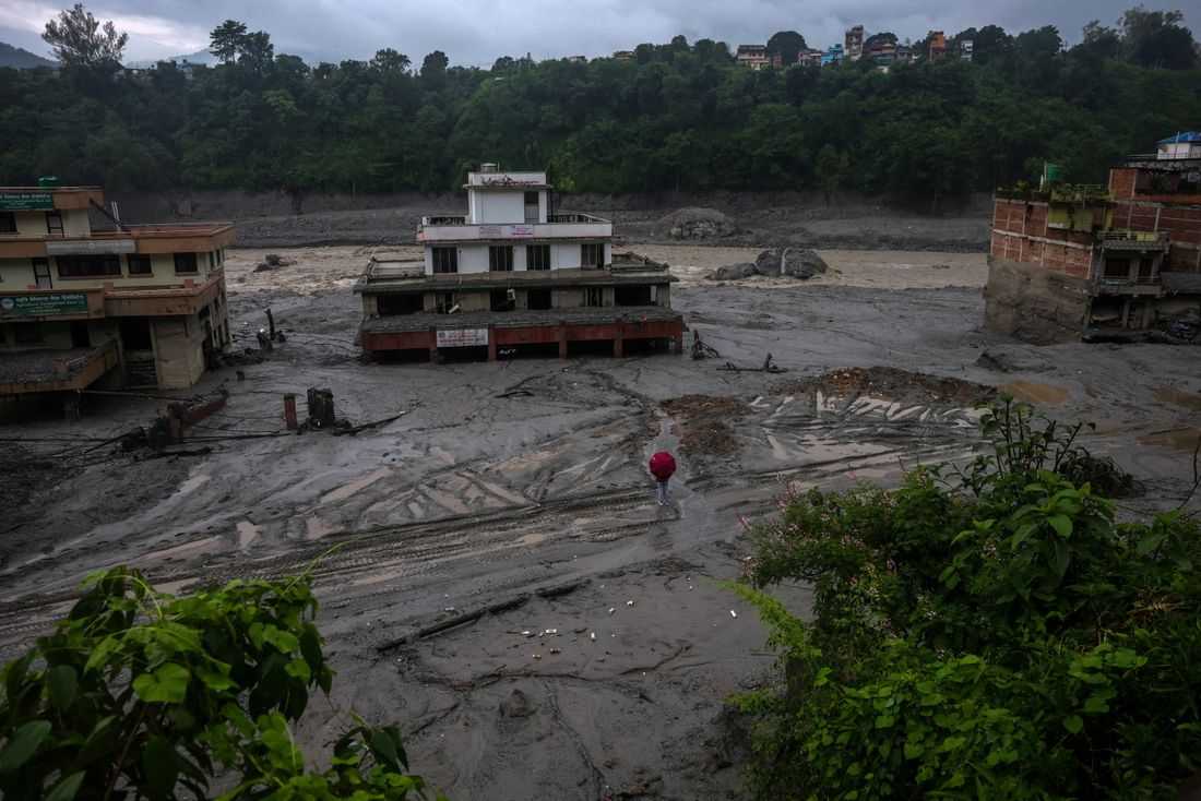 Nepal resumes flood rescue, seeks technical help and billions of dollars