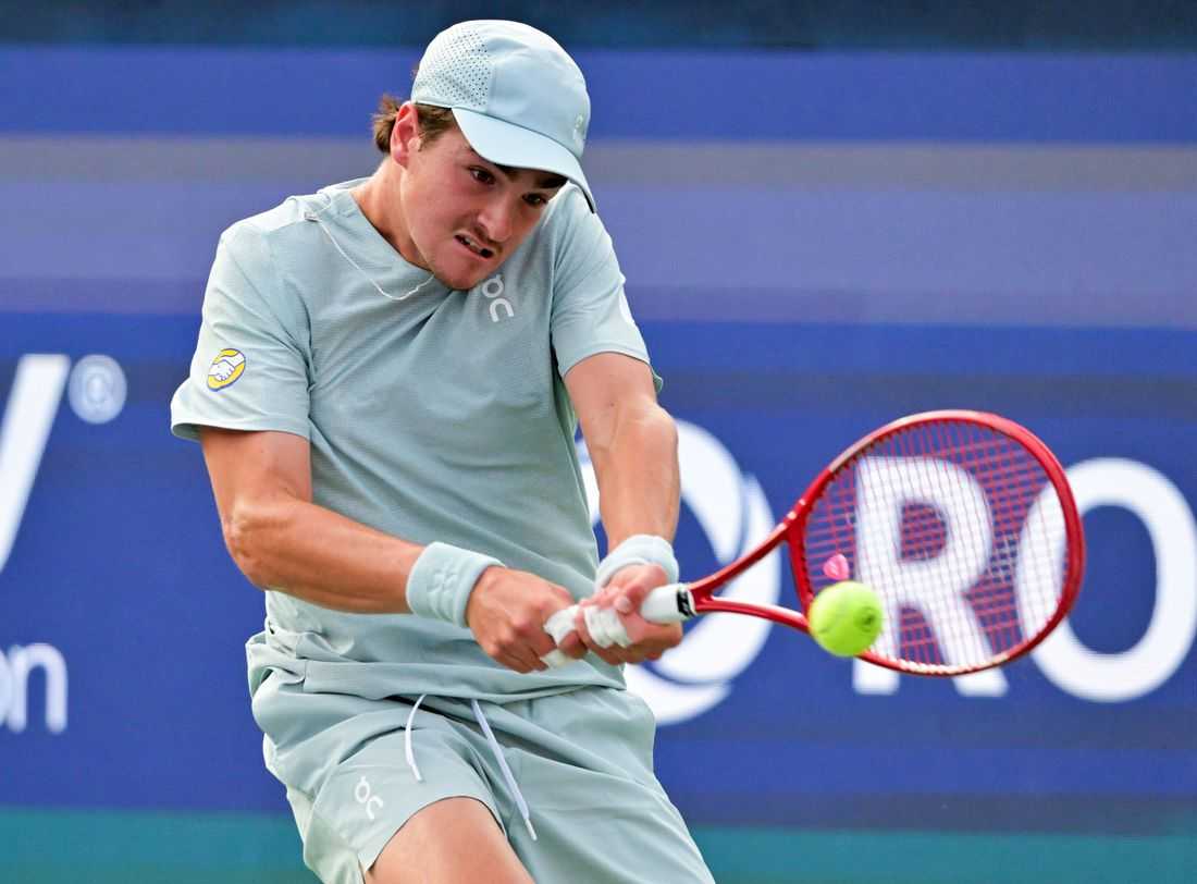 Tennis-Fonseca pulls out of US Open injured