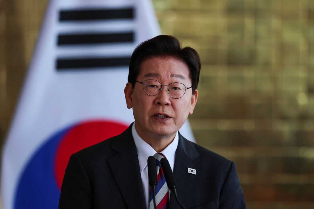 South Korea unveils future technology projects, targets moon landing by 2030