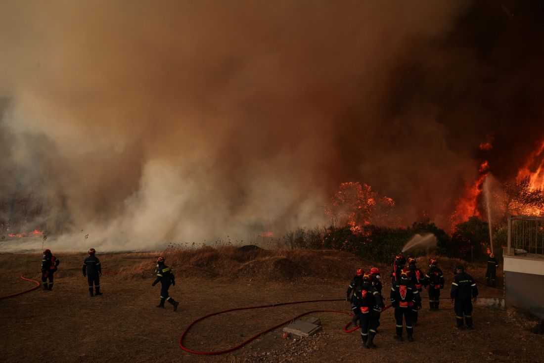 Greek crews fight wildfire northwest of Athens for fourth day