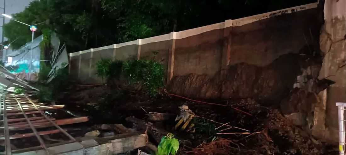 MMDA to probe if collapsed Forbes Park wall was government or private project