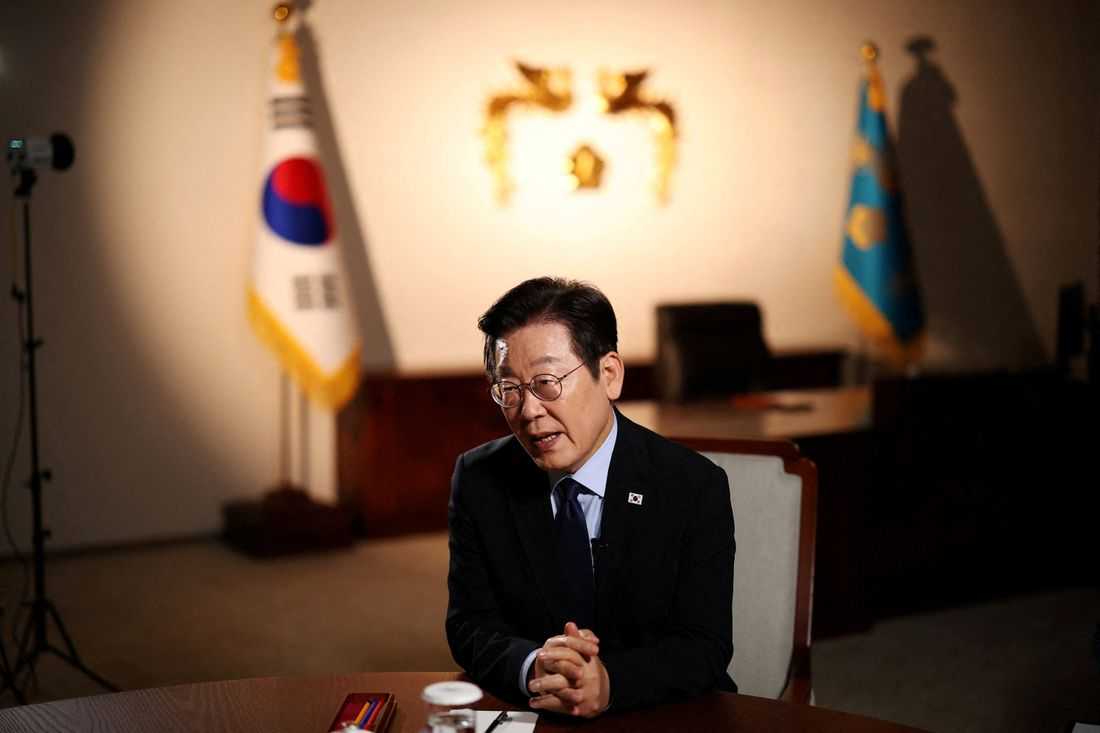 South Korea's Lee favours four-year presidency with re-election permitted