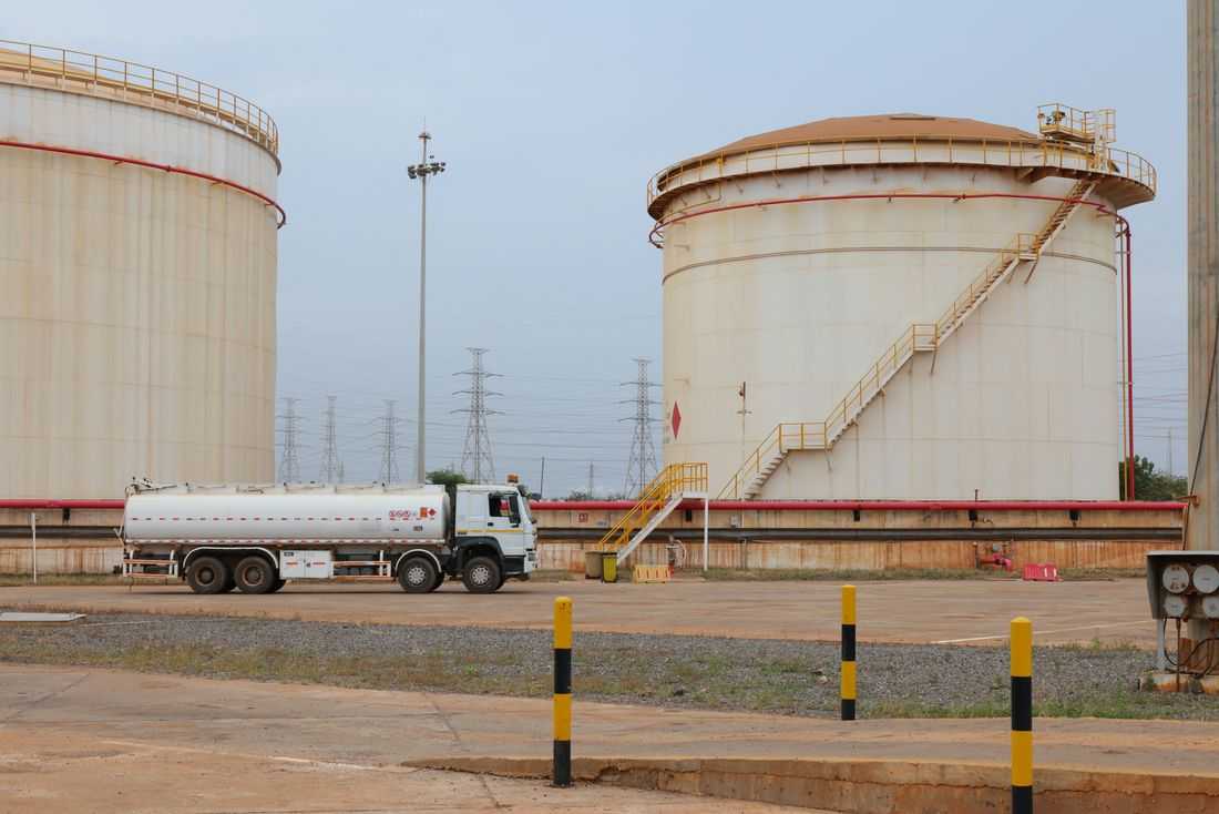 Oil slides as US-Iran truce hopes outweigh Houthi attacks on Saudi Arabia