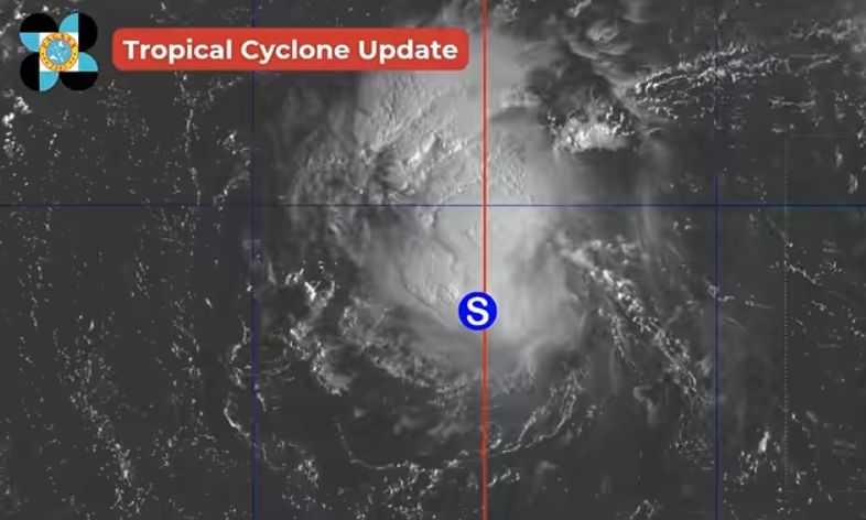 Tropical Storm Surigae enters PAR, now called Queenie  — PAGASA