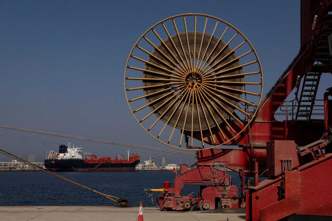 Oil prices rise as latest fighting revives Mideast supply disruption risks