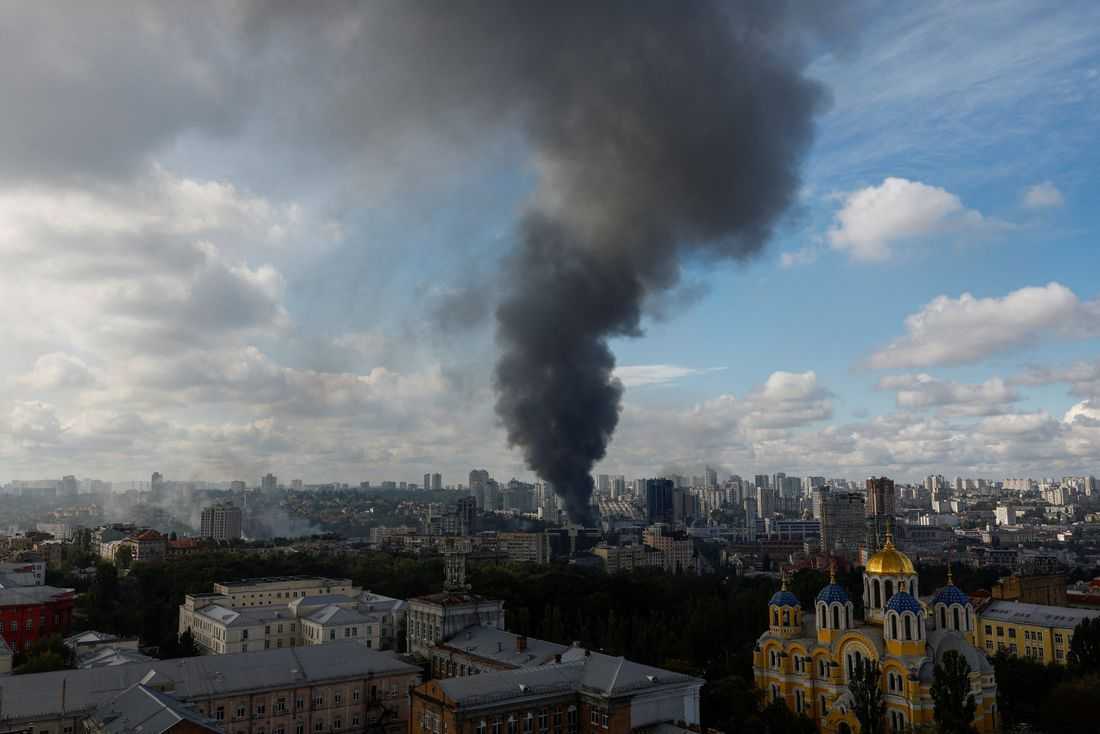 Kyiv under Russian missile attack, two dead, six injured, mayor says