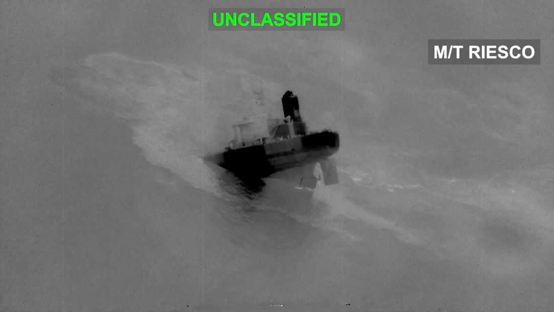 Iran and US hit tankers in biggest wave of attacks on shipping since war began