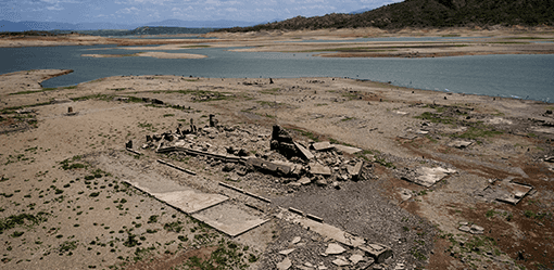 Parched Philippine dam reveals centuries-old town, luring tourists