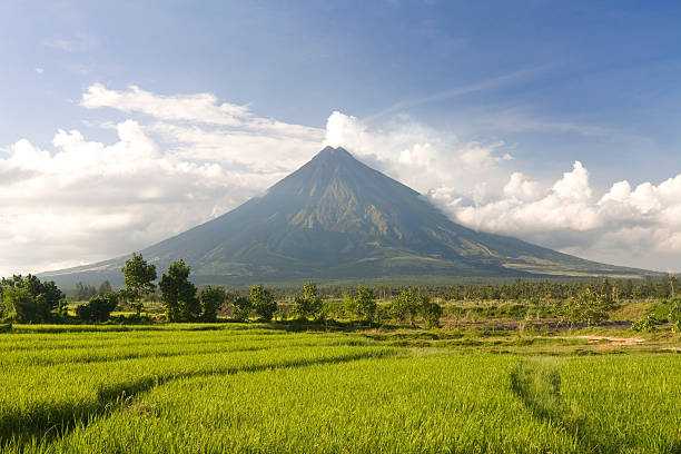 Phivolcs downgrades Mayon Volcano to Alert level 1