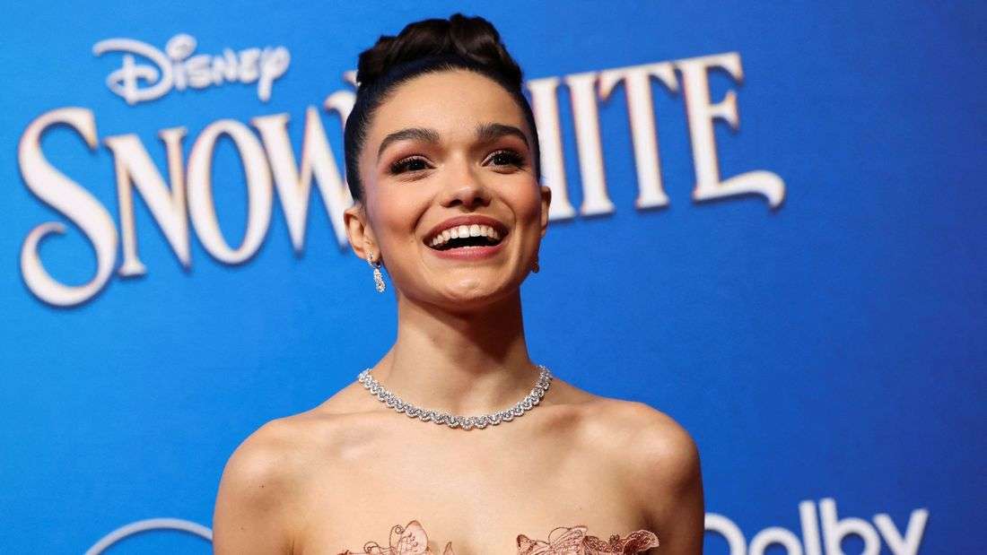 'Snow White' and 'War of the Worlds' lead Razzie nominations