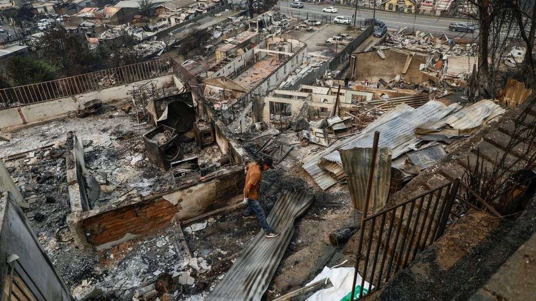 Chile wildfires kill 19 amid extreme heat; scores evacuated
