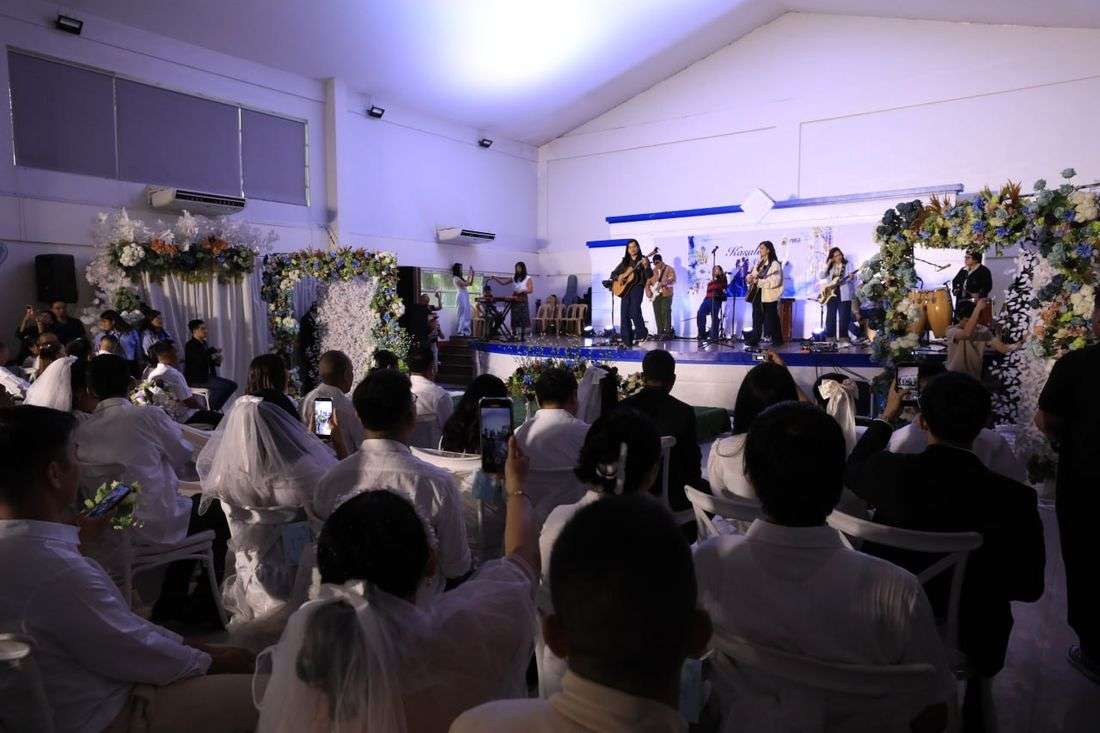 Ben&Ben serenades couples at Kasalang Bayan in Pasig on Valentine’s Day