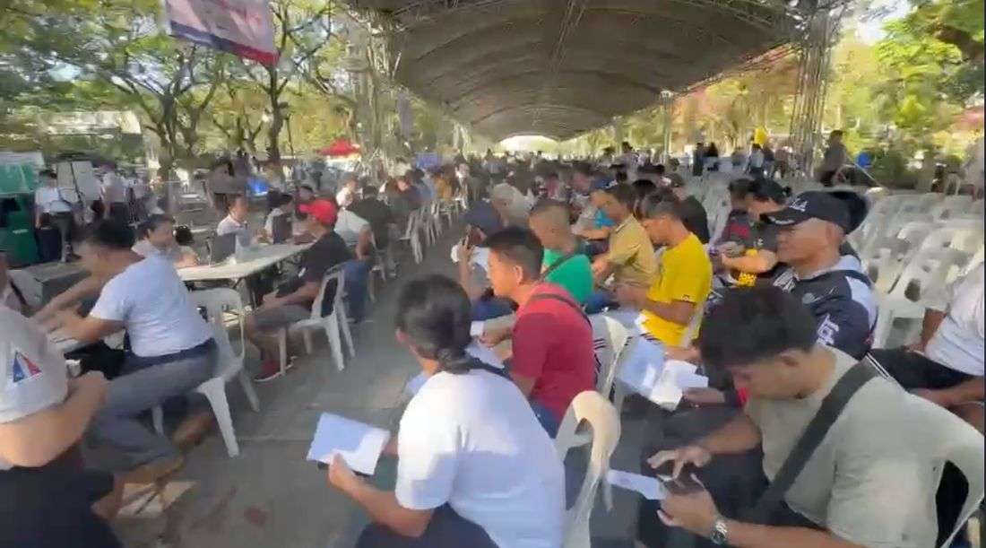 Jeepney driver who fainted during ₱5K aid payout in Quezon City now in stable condition —  QC LGU