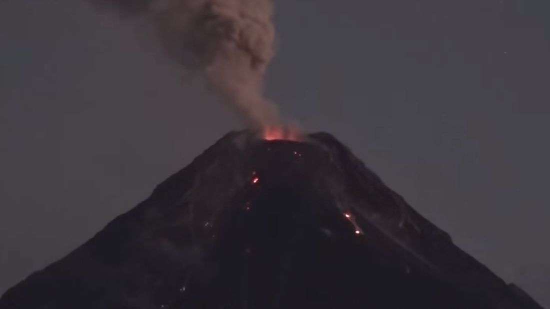 Ash plumes, lava activity persist at Mayon Volcano as alert level 3 remains