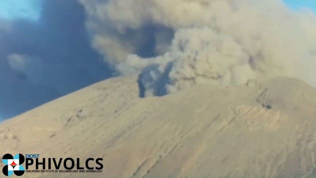 Kanlaon Volcano logs 45 quakes, remains under Alert Level 2 — PHIVOLCS