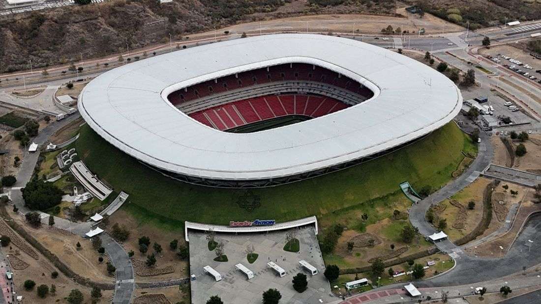 Soccer-Iran awaiting FIFA response on World Cup venue switch