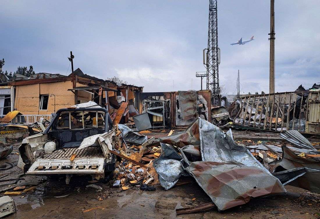 Pakistan says it is in talks with Afghanistan to end conflict