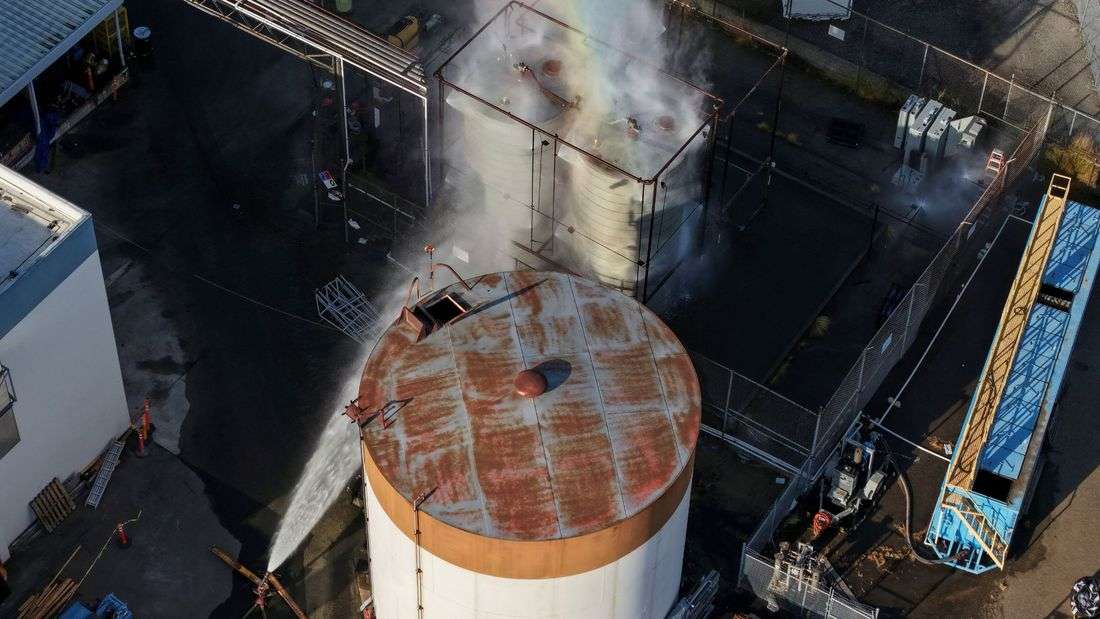 Thousands evacuated in Southern California due to failing chemical tank