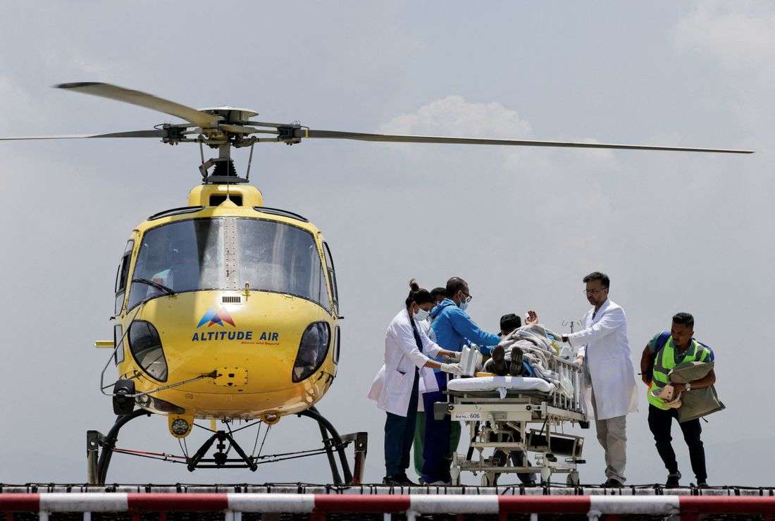 Sherpa rescued after going missing on Everest with no food, oxygen