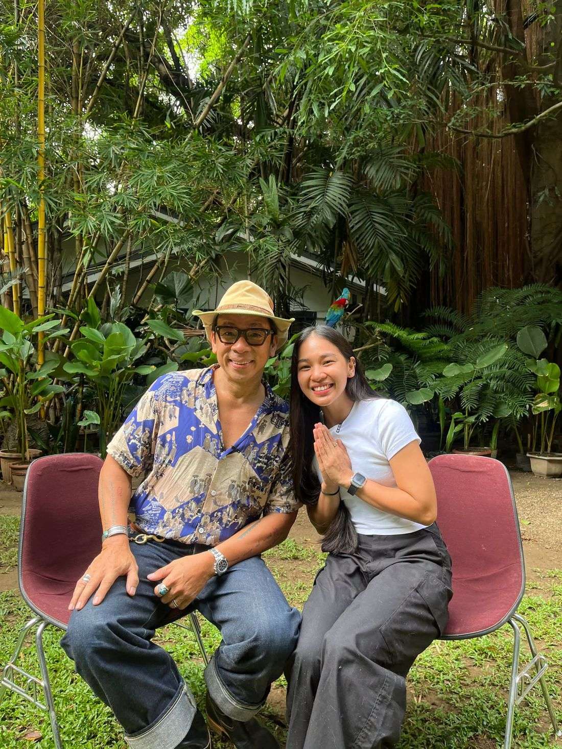 Kuya Kim honors Lans with one of his first TV hats: 'Kamukha nito anak ko'