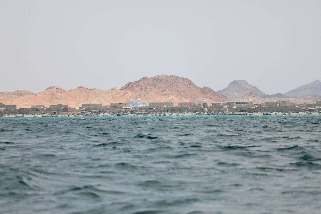 Two Chinese supertankers with Saudi oil exit Red Sea