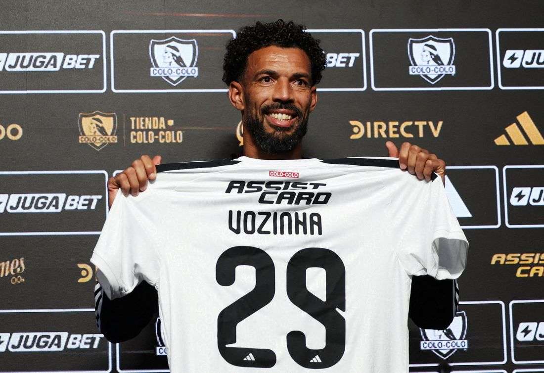 Soccer-Cape Verde keeper Vozinha says he always believed he was a 'big club' player after Colo-Colo move