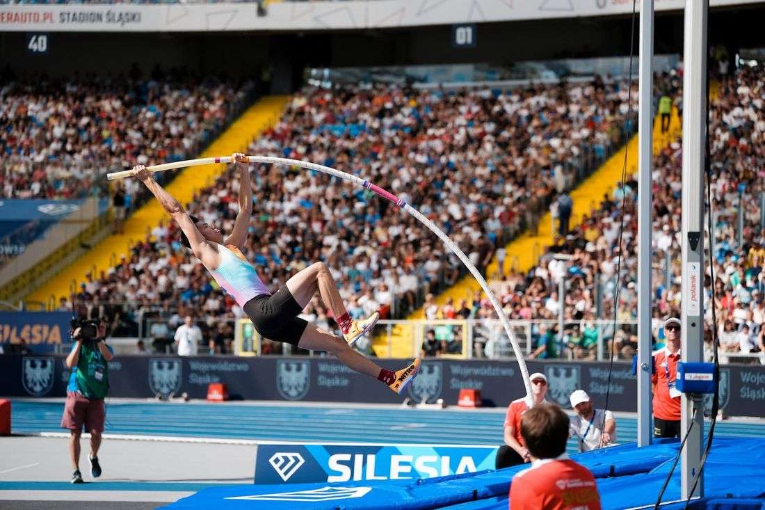 EJ Obiena secures World Championships berth after 5.90m vault in Zurich
