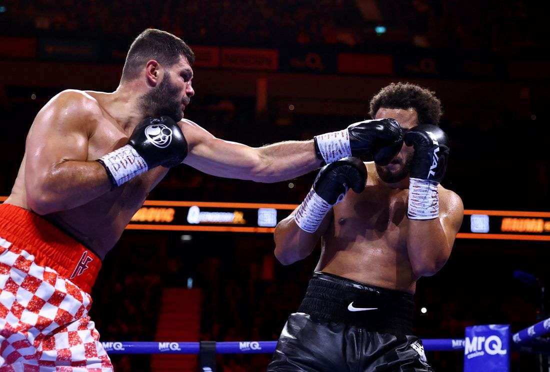 Boxing-Hrgovic storms back to defeat Itauma for IBF heavyweight title