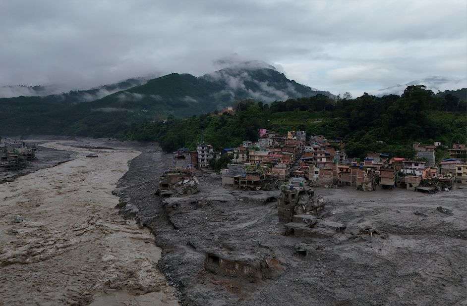 Hundreds killed and more than 1,000 missing after Himalayan flood