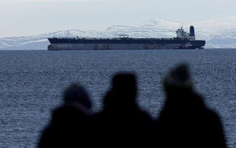 Oil surges 6%, Brent and US crude both surpass $100 on more tanker attacks