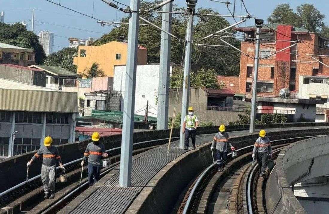 LRT-2 resumes full operations Wednesday after lightning damages catenary wire