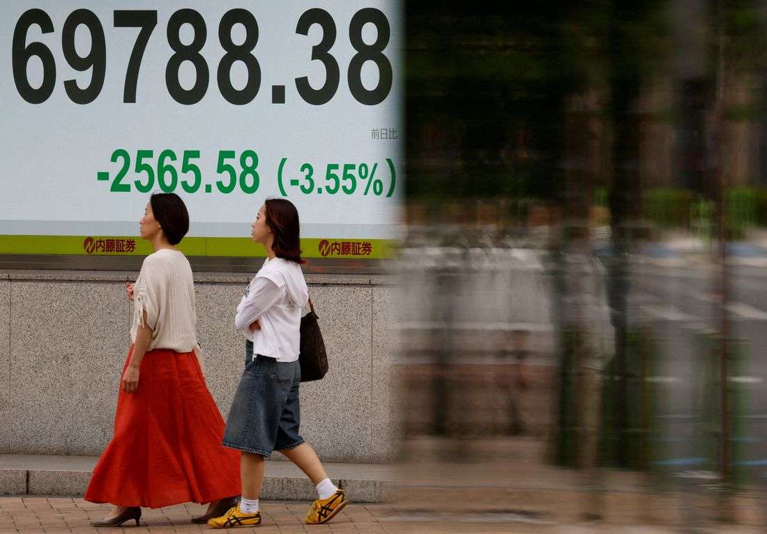 Asian markets tumble as US-Iran fighting lifts oil and bond yields