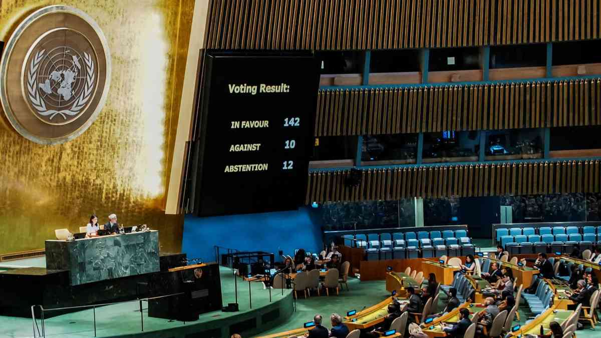UN overwhelmingly endorses two-state solution declaration that condemns Hamas