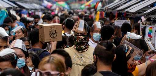 Face shield no longer required outdoors except crowded areas